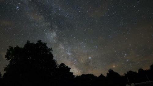 La Toile Sous Les �toiles