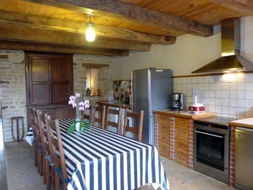 G�te Chantraines, 4 Pi�ces, 7 Personnes - Fr-1-611-4