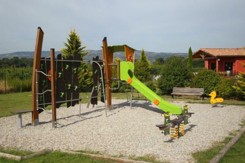 Ch�teauneuf Is�re Domaine Du Lac M3p6