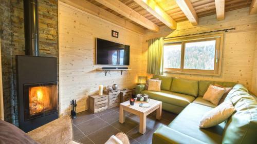 Etringa 8 - Chalet Mitoyen - Bo Immobilier