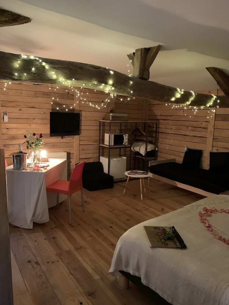 Hotel O Lodge