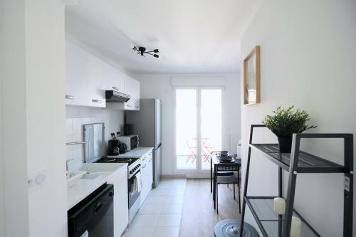 Appartement de 4 Chambres � Clichy - B4