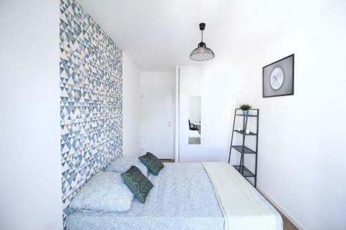 Appartement de 4 Chambres � Clichy - B4