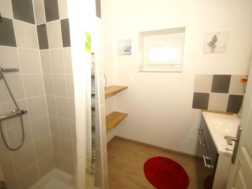 Comfortable, Modern Holiday Home With Nice Garden And Terrace
