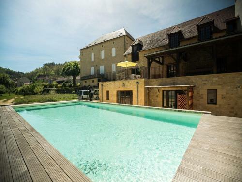 Majestic Villa In Daglan With Private Pool