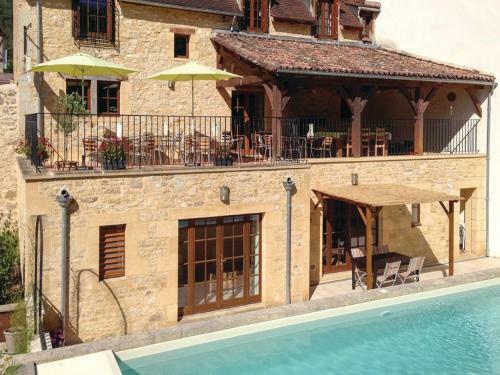 Majestic Villa In Daglan With Private Pool
