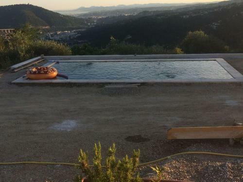 Comfortable Home In Drap With Pool, 15 Min From The Beach
