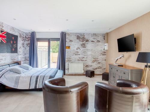Cosy Apartment In Eperlecques With Fireplace