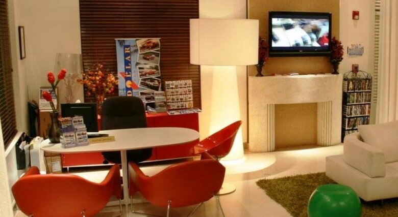 Hotel Crescent Resort
