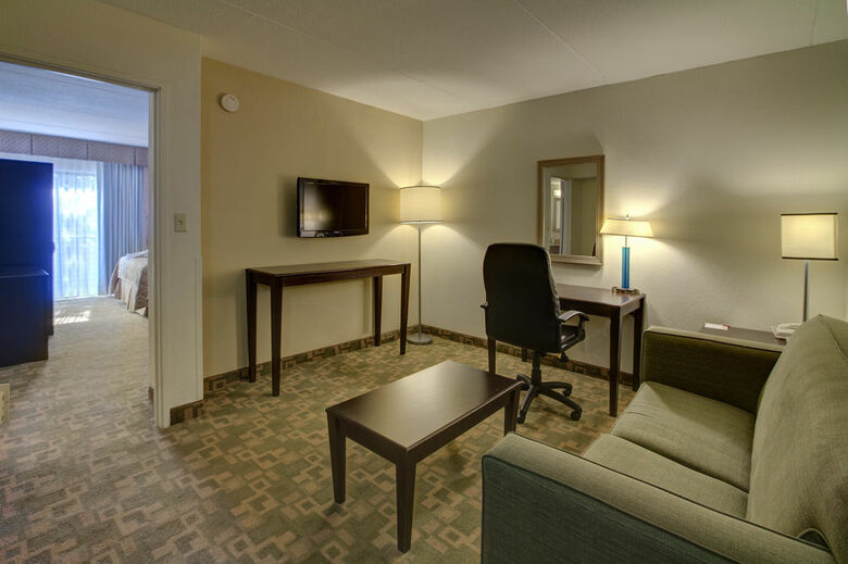 Hotel Midpointe At International Drive