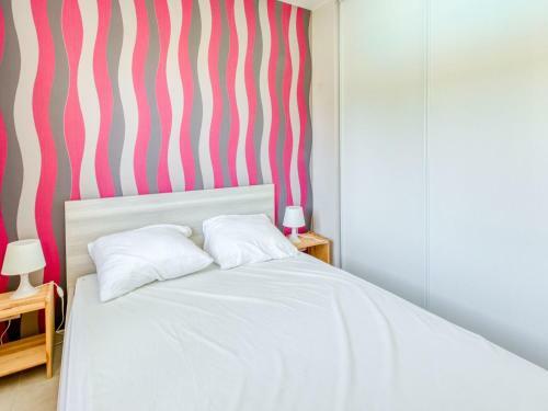 Plush Holiday Home In Gagni�res With Private Swimming Pool