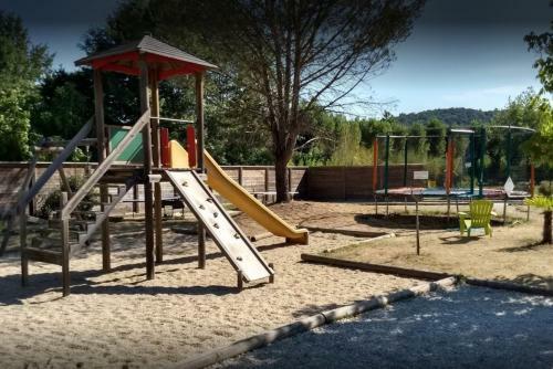 Camping Du Lac De Grol�jac