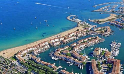 Apartment In Port Grimaud Sleeps 4