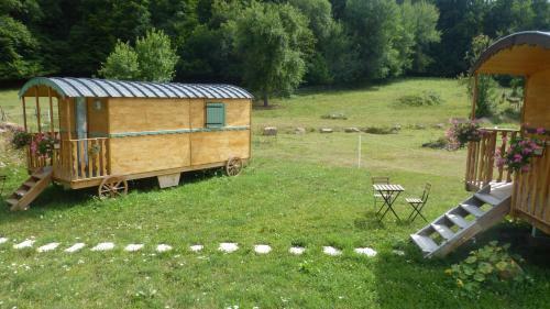 Bed & Breakfast Roulottes Django Et Bella