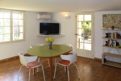 Apartamento Holiday Flat Hy�res - Caz01103f-p