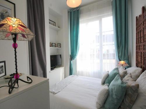 Beautiful Apartment In Isigny-sur-mer With Private Terrace