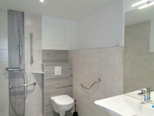 Apartamento Appartement Marcilly-le-ch�tel, 1 Pi�ce, 14 Personnes - Fr-1-496-214