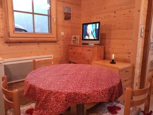 Chalet In Lovely, Rich Forest Setting With A Beautiful View