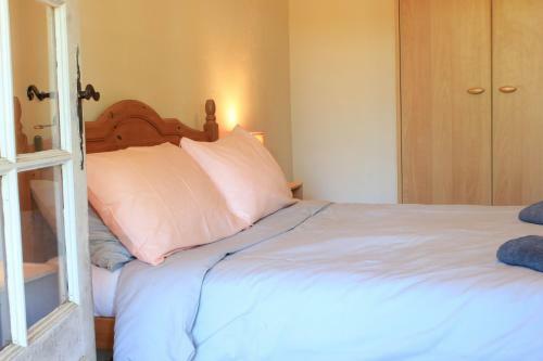 Inviting 3-bed House In Lacapelle Biron