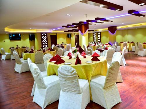 Al Bahjah Hotel