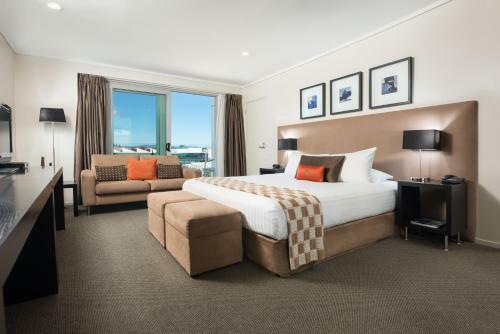 Hotel On Devonport