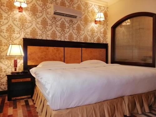 Dmas Hotel