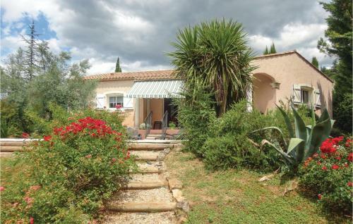 Four-bedroom Holiday Home In Lamalou Les Bains