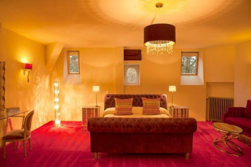 Langeais Chateau Sleeps 18 Pool Wifi