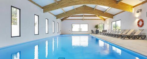 Sur La Cote Dans Un Village de Chalets Avec Piscine