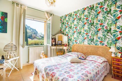 Jolie Maison Atypique Avec Piscine