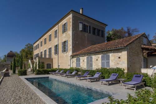 Larroque-sur-l'osse Villa Sleeps 8 With Pool