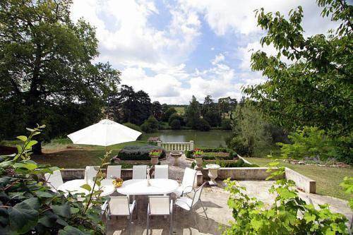 Laugnac Chateau Sleeps 18 Pool Wifi
