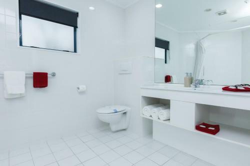 Aubyn Court Spa Motel