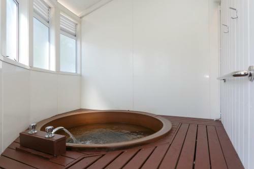 Lakefront Motor Lodge Thermal Spa
