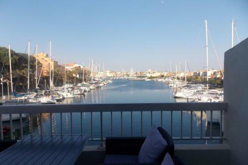 Apartamento Charming Duplex With Balcony Overlooking The Port