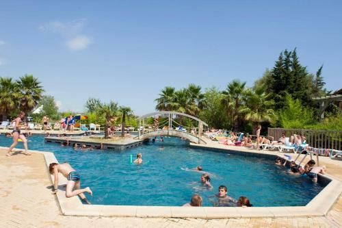 Mobile Home Au Camping La Marine - 2ch5 Pers Camping 4
