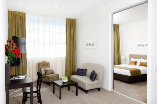 Quest Hamilton Serviced Apartments