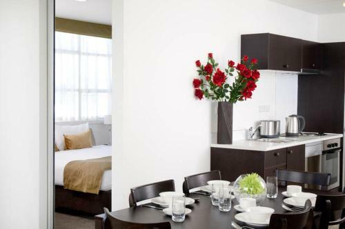 Quest Hamilton Serviced Apartments