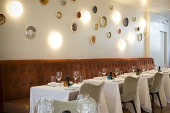 Hotel Debrett