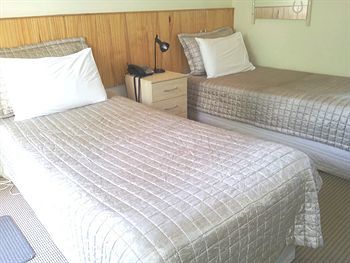 Avondale Motor Inn