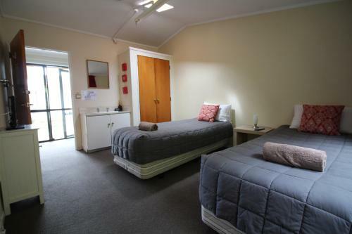 Sunflower Lodge