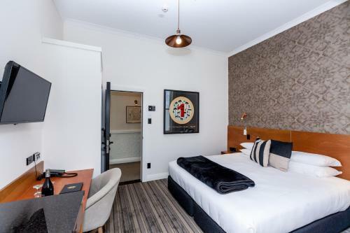 The State Hotel