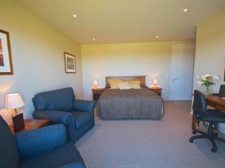 Manakau Lodge