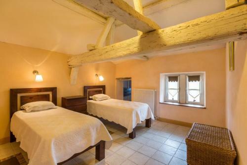 Limousis Chateau Sleeps 12 Pool Wifi