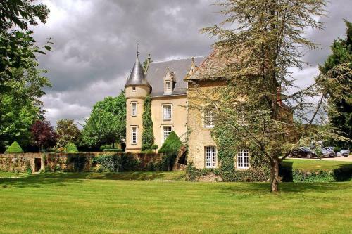 Lombron Chateau Sleeps 18 Pool Air Con Wifi