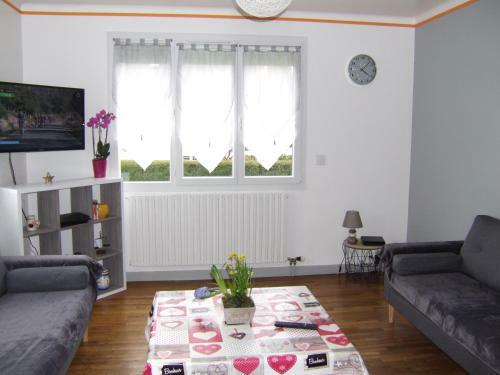 Villa Grande Maison 4 Chambres Doubles, Wifi, Jardin, Parking