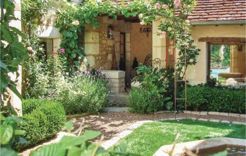 Two-bedroom Holiday Home In Lye