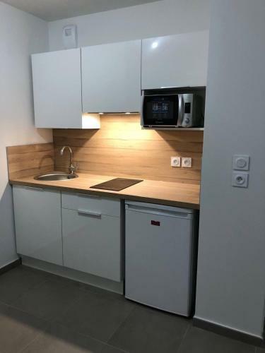 Apartamento Immeuble Standing, Troisime Tage Avec Balcon