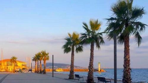 Spectacular Waterfront Views Meze Old Town