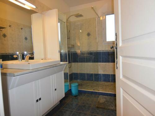 Maison M�ze, 4 Pi�ces, 6 Personnes - Fr-1-604-1